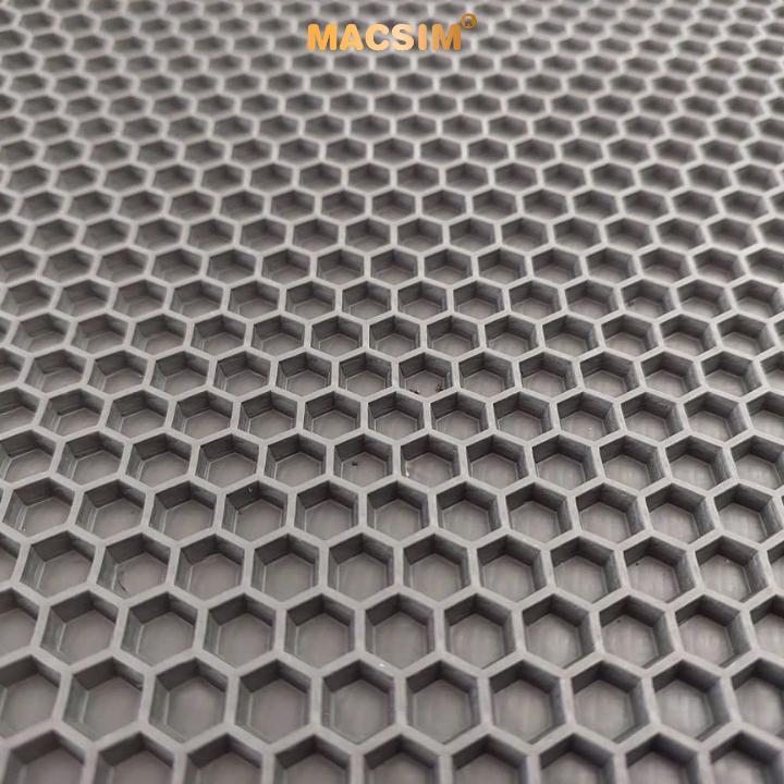 Thảm sd3 dạng lưới lục giác 2 lớp F.ord Ranger/ F.ord Raptor 2022-2026 màu đen bề mặt cao su siêu sạch nhãn hiệu Macsim (2 lớp tổ ong sd3 ct)