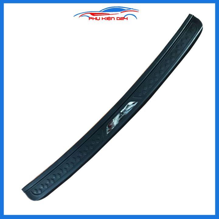 Ốp chống trầy cốp ngoài nhựa đen Soluto 2019-2020-2021-2022 dán cốp sau chống xước trang trí xe