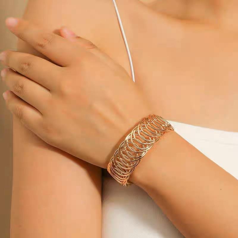 Vòng đeo tay hình xương cá - Arora boutique