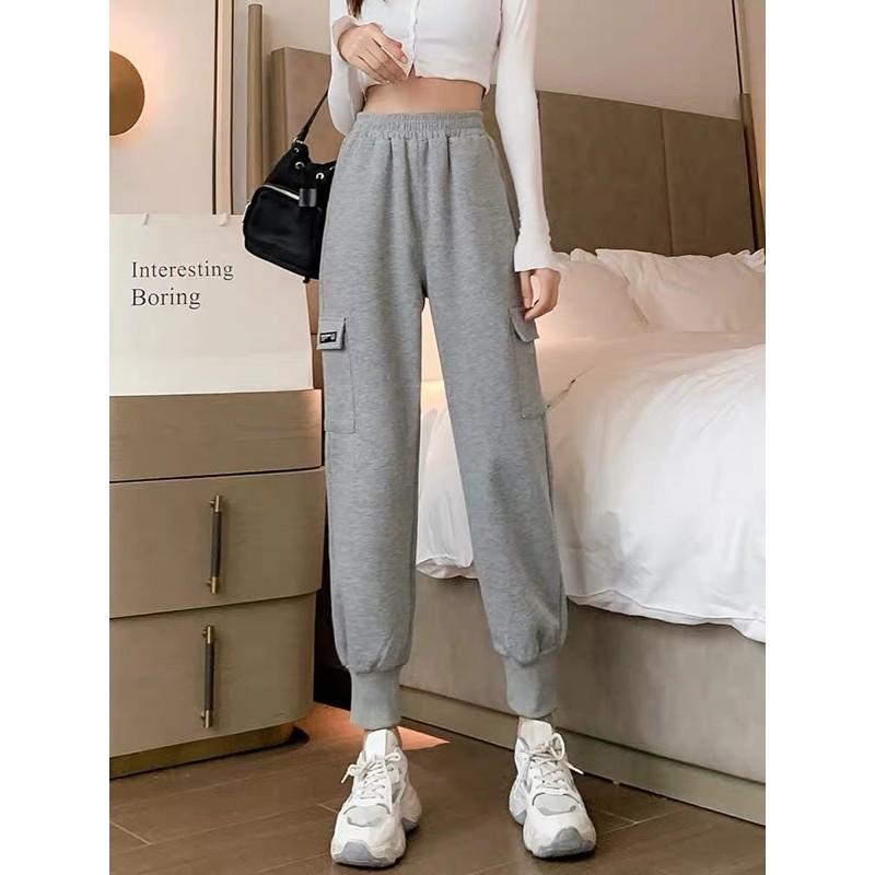 Quần Jogger Da Cá Túi Hộp Mác Chữ