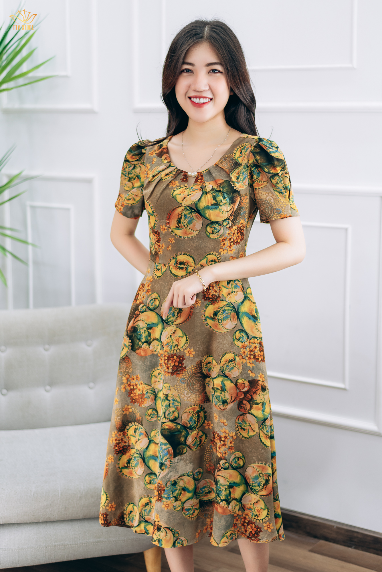 Đầm xòe thiết kế trung niên cao cấp Cổ tròn tay ngắn màu Nâu họa tiết TTV STORE TTV1421