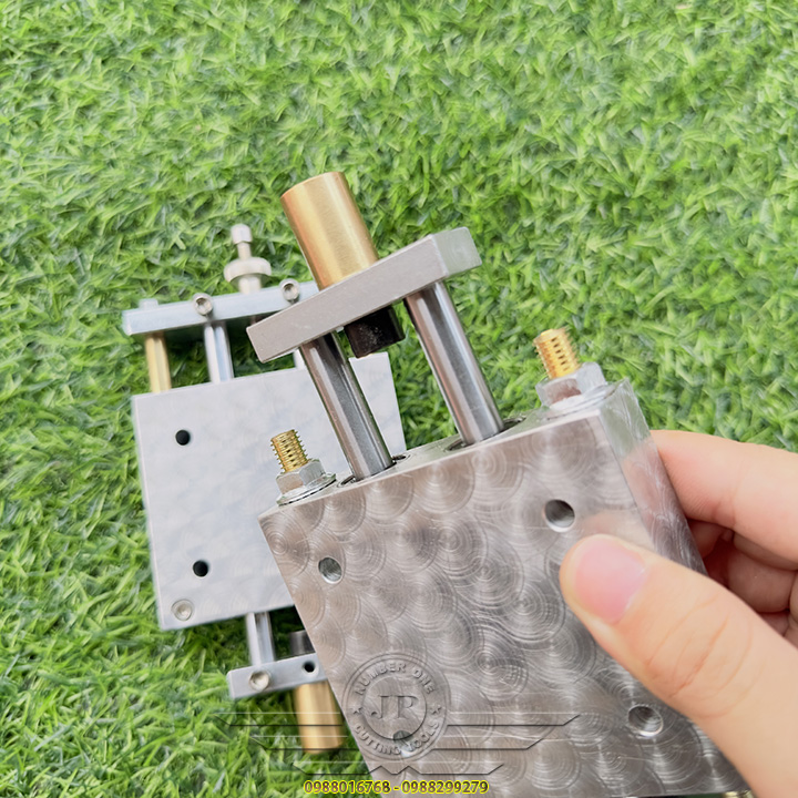 Hộp Dao Cắt Kính CNC