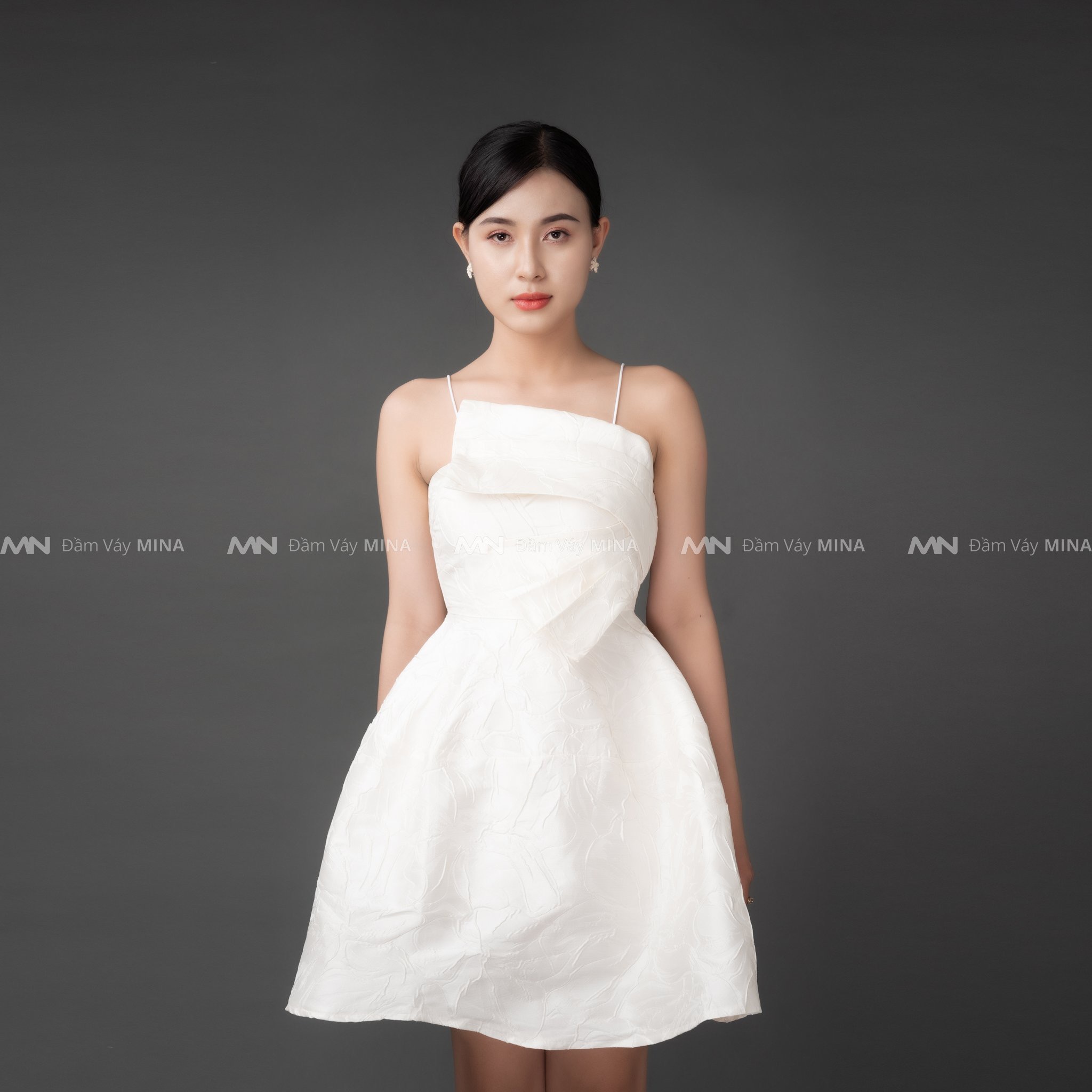 Đầm hai dây dáng xoè nơ ngực gấm dự tiệc đi chơi dạo phố sang trọng - MN126 - Đầm Váy Mina