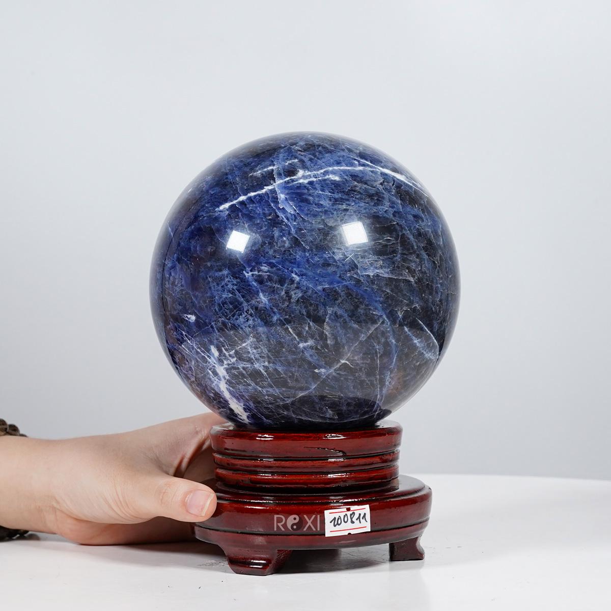 Quả Cầu xanh biển Sodalite 3,5kg - 14,3cm