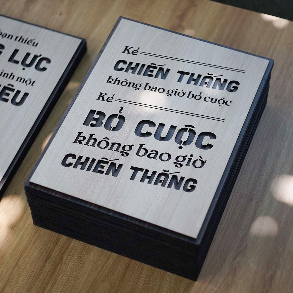 Tranh động lực bằng gỗ - Kẻ chiến thắng không bao giờ bỏ cuộc kẻ bỏ cuộc không bao giờ chiến thắng