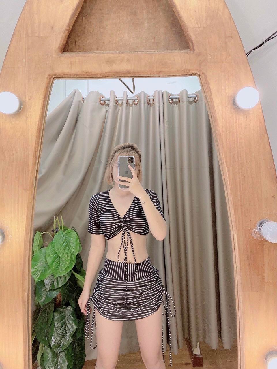 Đồ bơi nữ bikini 2 mảnh kín đáo tay ngắn áo croptop phối quần chân váy cạp cao dây rút tôn dáng đi biển QP015