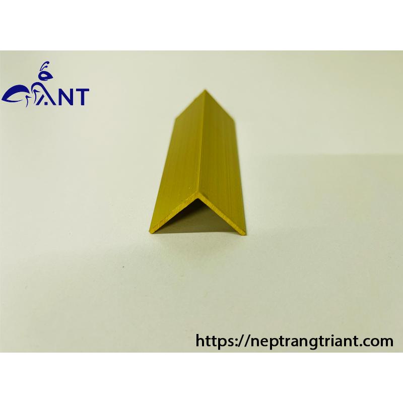 Nẹp Đồng V25 trơn, Nẹp đồng V, Nẹp đồng chống trơn, Nẹp ốp vách, nẹp ốp cầu thang, giá 1m
