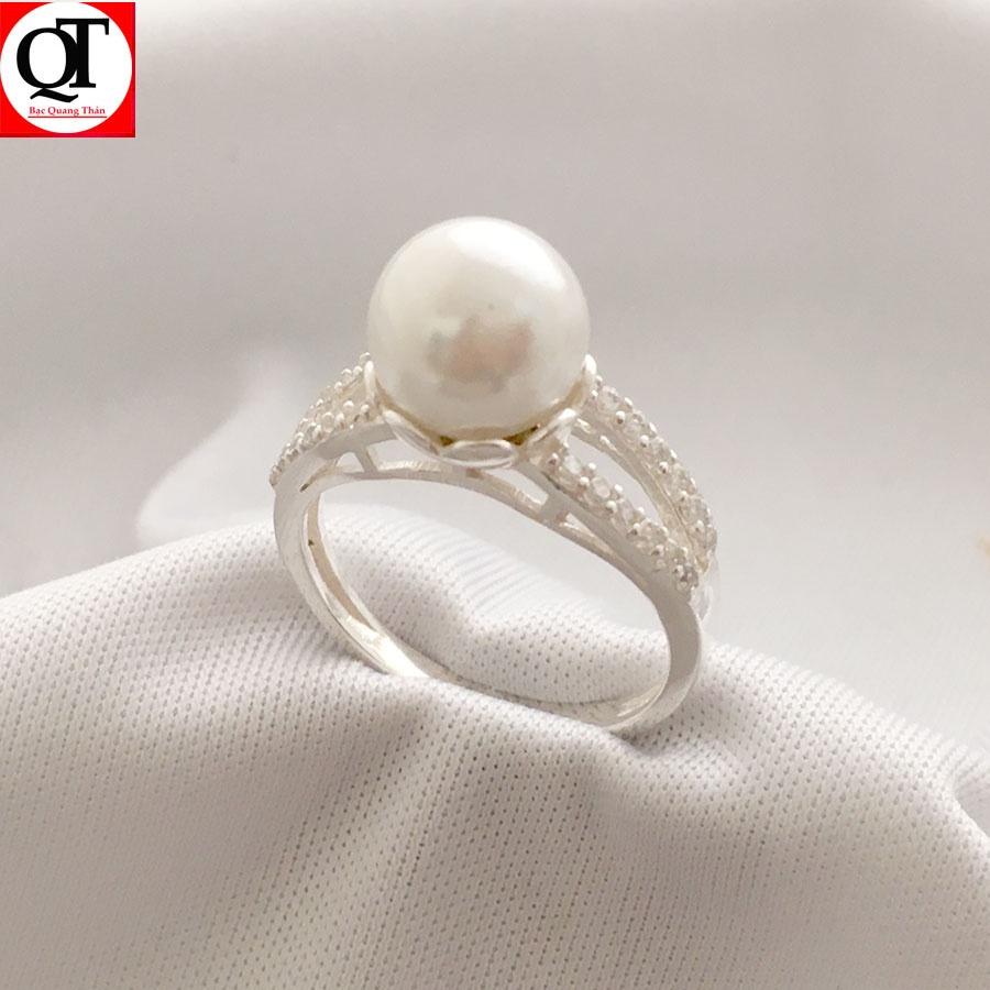 Nhẫn nữ ngọc nhân tạo 8ly chất liệu bạc ta gắn đá cobic trắng sáng trang sức Bạc Quang Thản - QTNU69