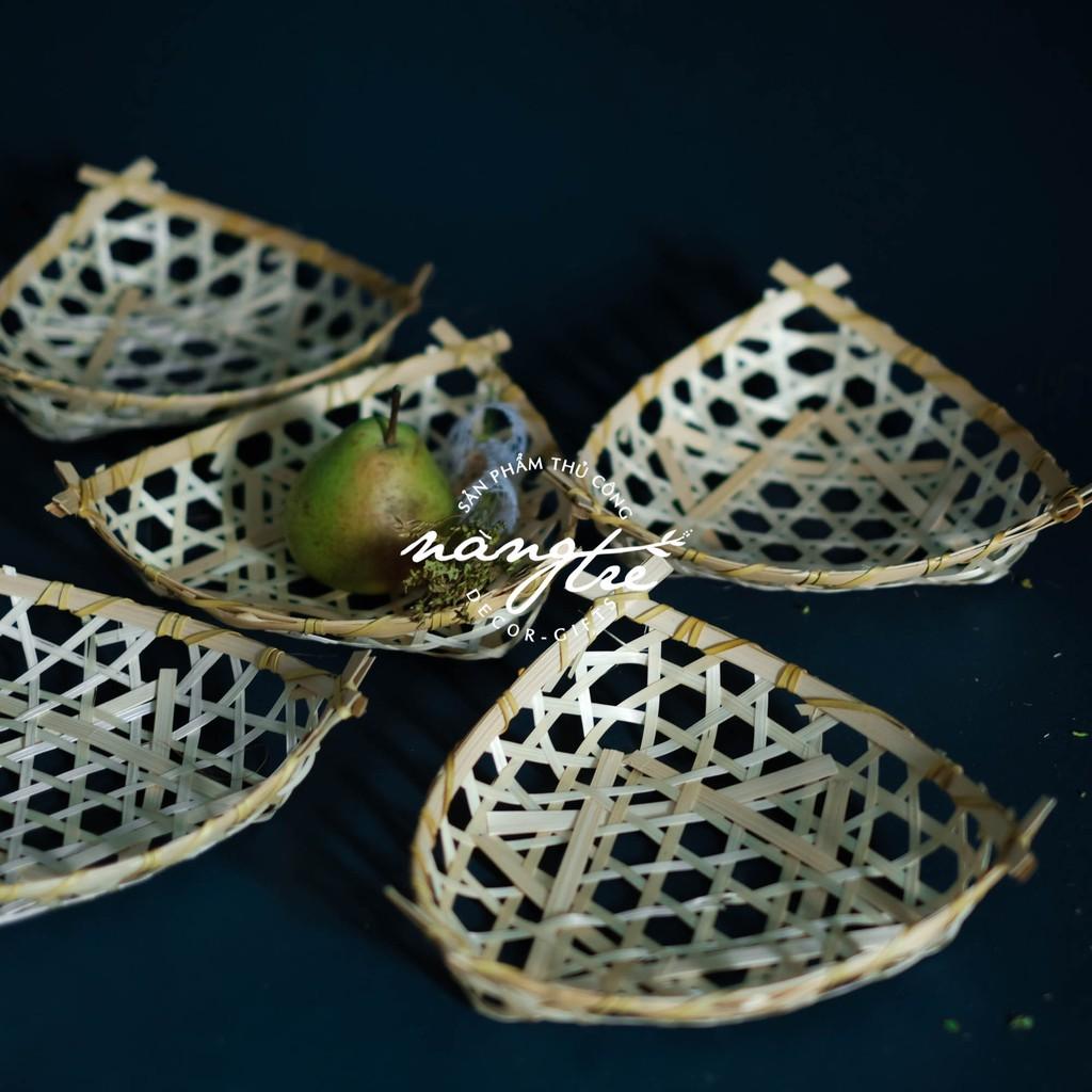 Khay đựng hoa quả, giỏ đựng bánh kẹo, giỏ decor hình tam giác