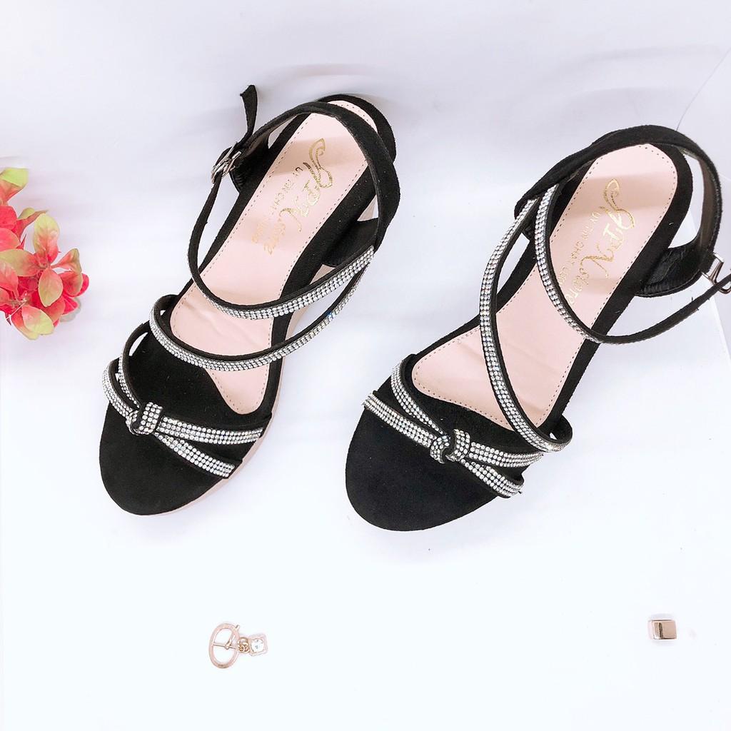 Ảnh thật Giày cao gót đế xuồng quai mảnh xoàn chéo gót T&T