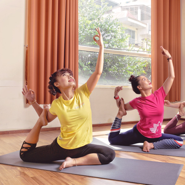 Vyoga World - 30 Ngày Tập Luyện Yoga & Dance Không Giới Hạn