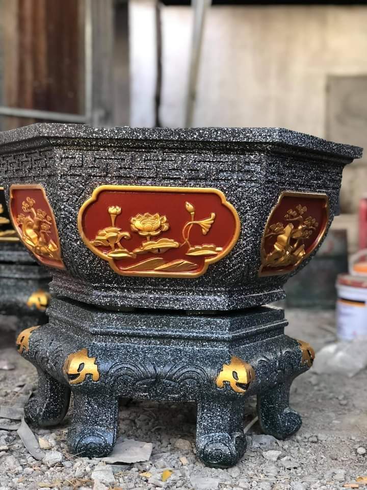 Khuôn đúc chậu lục giác 50 và chân đôn