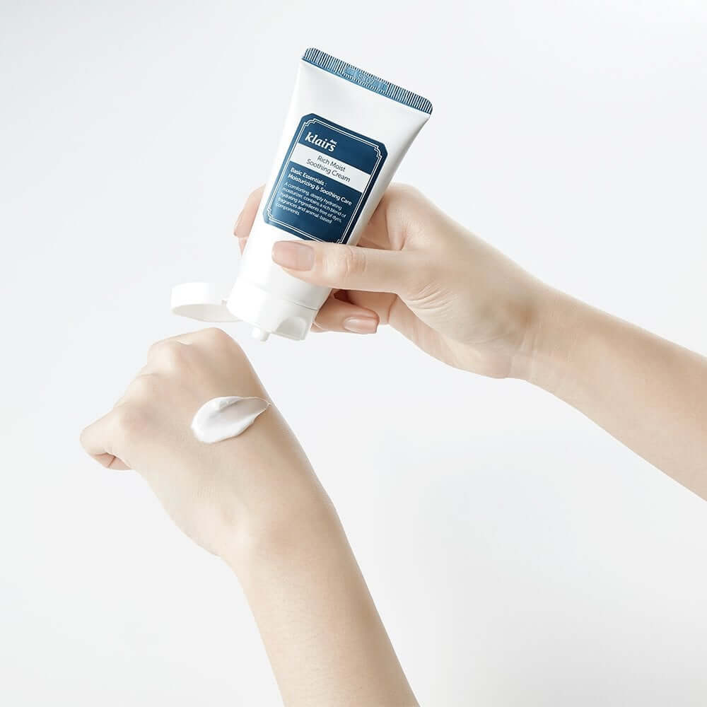 Kem Dưỡng Ẩm Klairs Rich Moist Soothing Cream cho da khô cấp ẩm & chống lão hóa 80ml