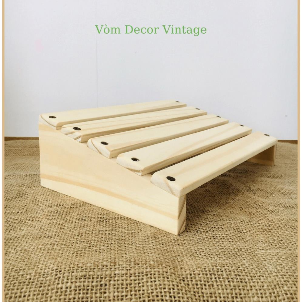 Ghế gỗ kê chân văn phòng - bàn học - bàn làm việc được làm từ gỗ thông tự nhiên mang đến sự thoải mái