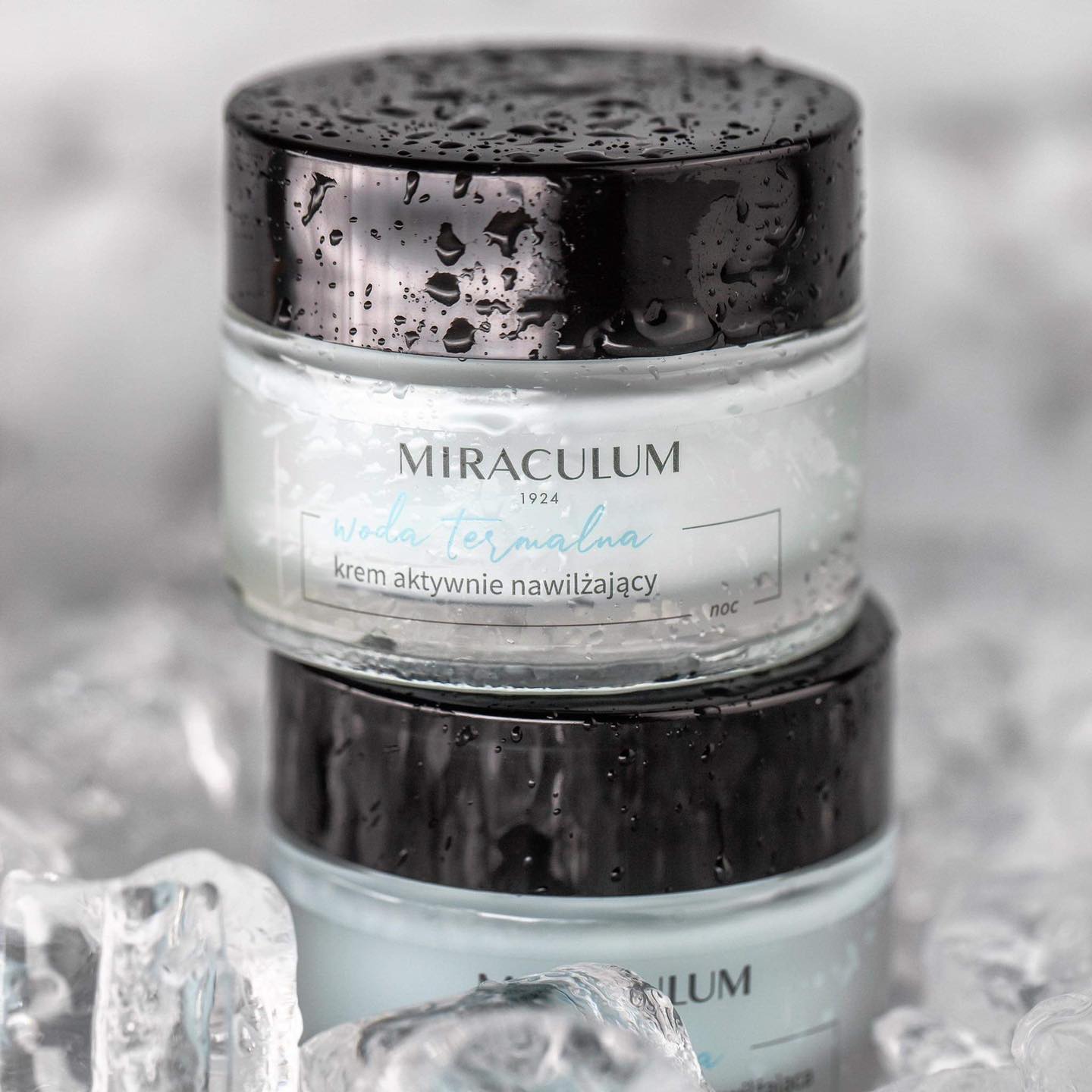 Kem D ng m Si u Ph c H i Da HA 4D Miraculum Miraculum Thermal kem-d-ng-m-si-u-ph-c-h-i-da-ha-4d-miraculum-miraculum-thermal