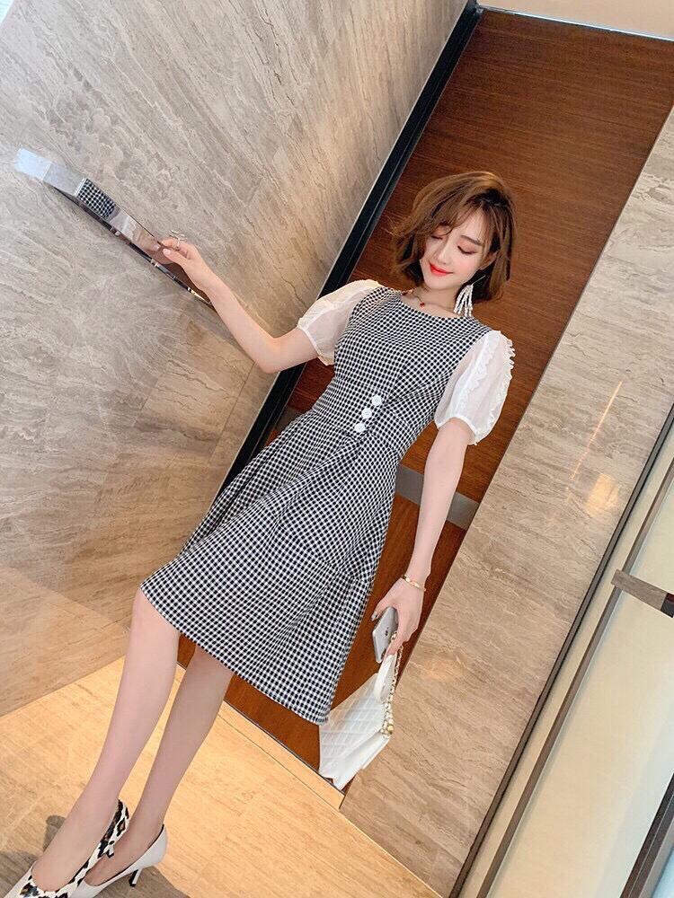 Đầm Caro Phối Nút