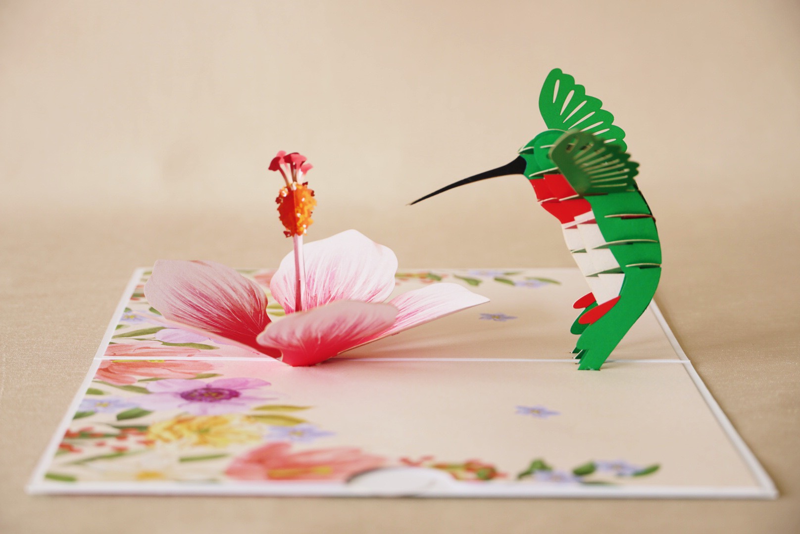 F35 -  Thiệp 3D Chim Ruồi &amp; Hoa Dâm Bụt – Pop Up Card Viethands Giftshop