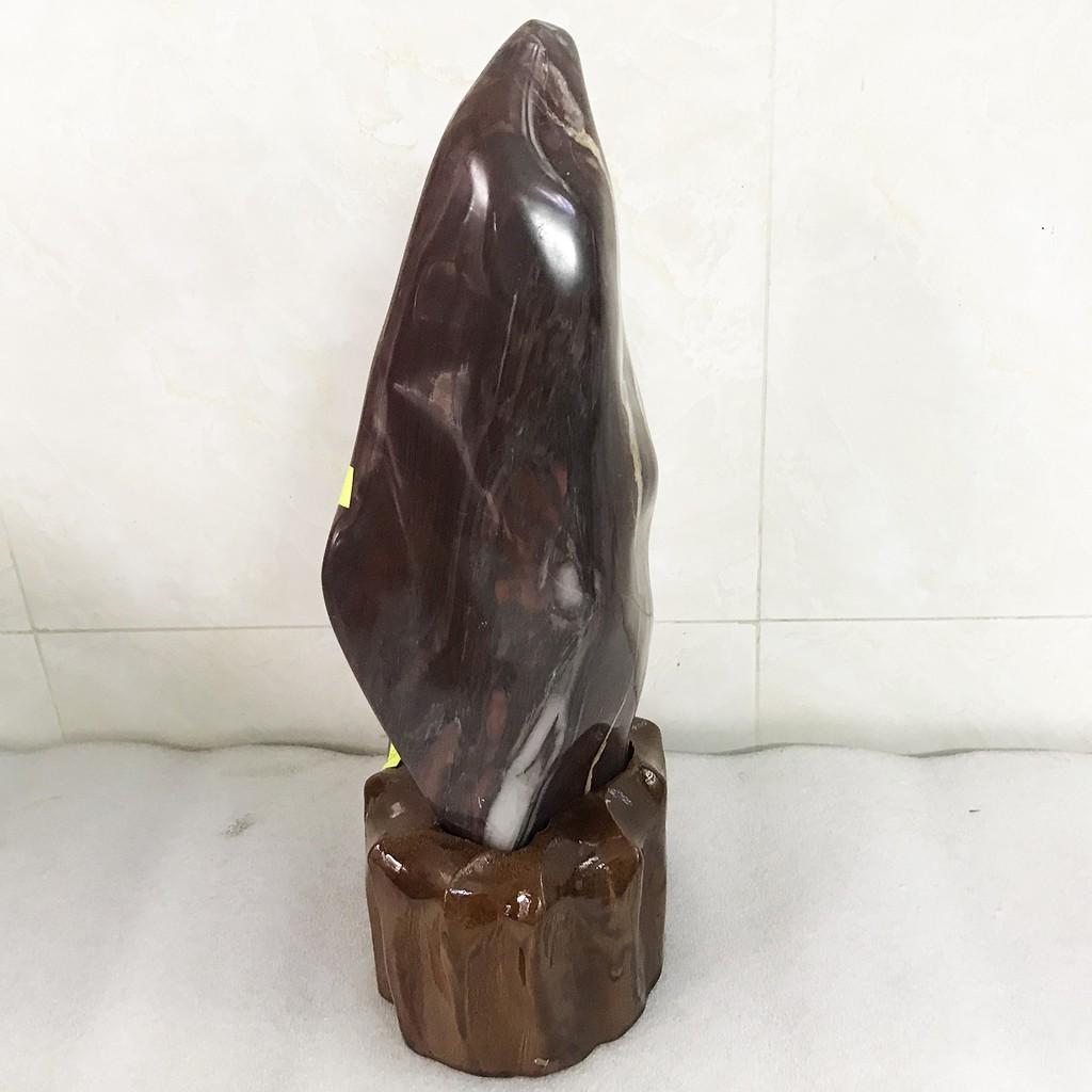 Cây đá tự nhiên màu đỏ cho người mệnh Thổ và Hỏa cao hơn 31 cm nặng 3kg màu đỏ mận chín