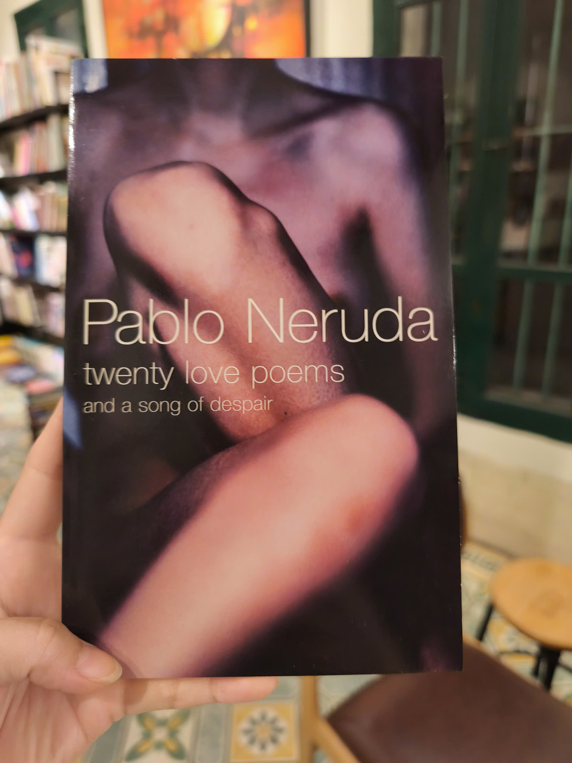 Sách - Twenty Love Poems and a Song of Despair by Pablo Neruda | Classics Poetry / Ngoại văn