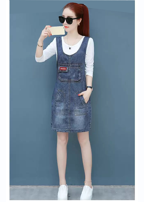 Đầm Yếm Jean Nữ Thêu Logo Thời Trang