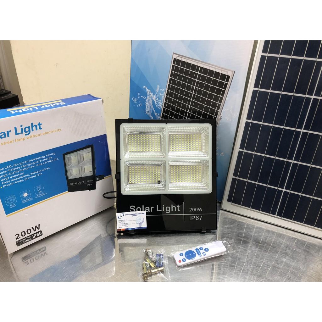 Đèn pha năng lượng 200W 4 khoang siêu sáng
