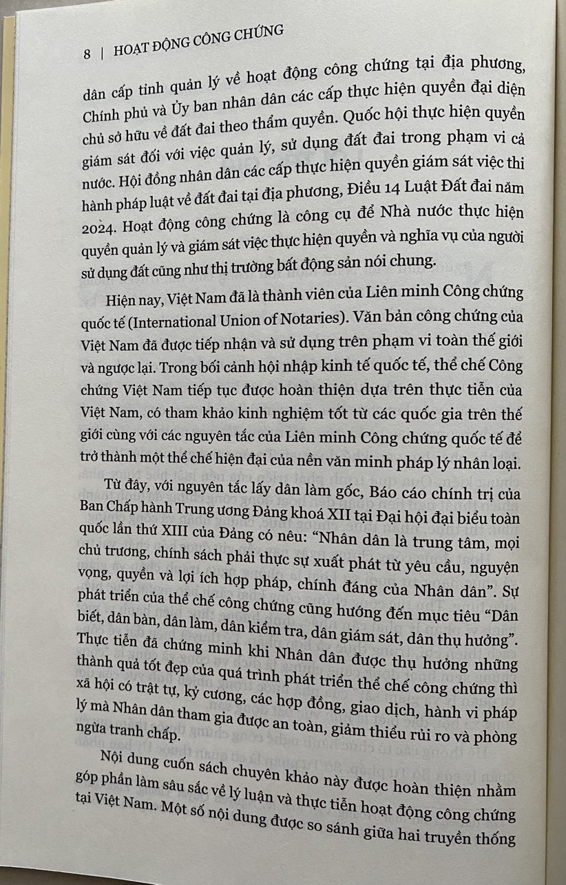 Hoạt Động Công Chứng: Những Vấn Đề Lý Luận và Thực Tiễn