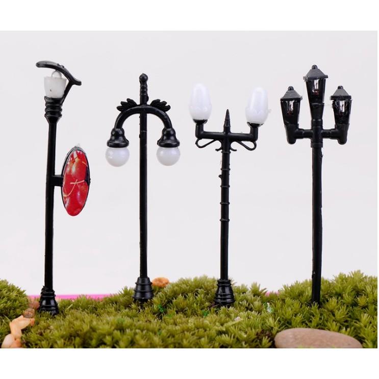 KHO-HN * Mô hình cột đèn lục giác có bóng LED 3V để trang trí nhà búp bê, tiểu cảnh