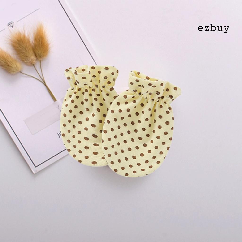 1 đôi găng tay cotton chống trầy xước bảo vệ mặt thân thiện với môi trường in họa tiết dễ thương cho bé sơ sinh