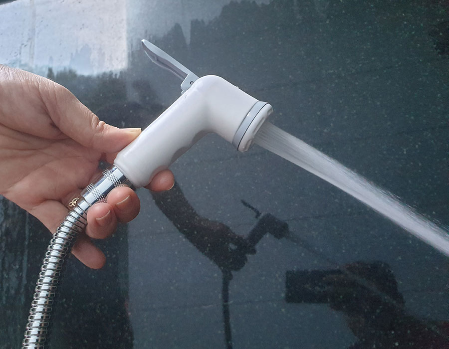 Bộ xịt vệ sinh cao cấp, nhựa ABS trắng, tăng áp cao Eurolife EL-X11