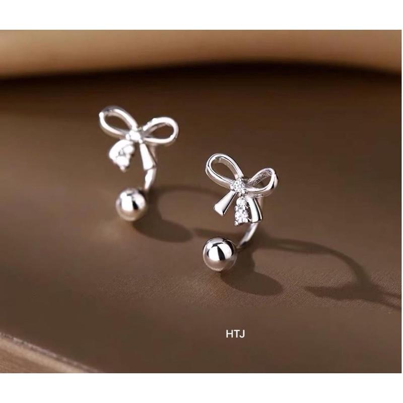Bông tai nơ, thiết kế hình chữ C mới lạ độc đáo, nhẹ nhàng nhưng đầy cá tính - Bạc Nomi