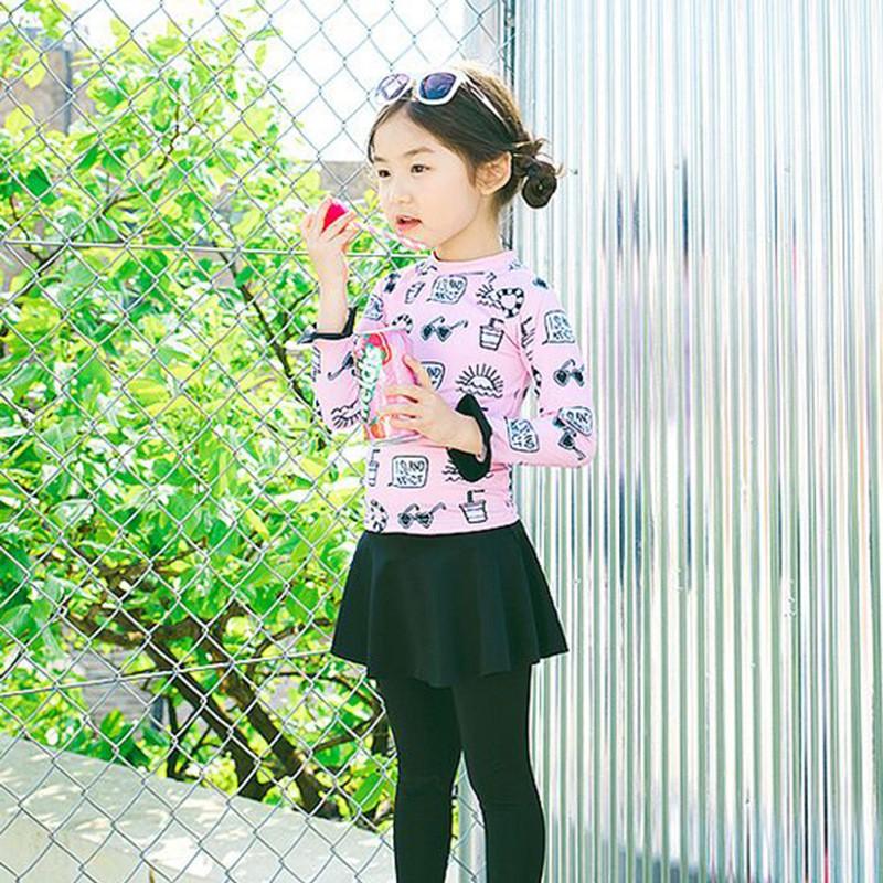 Đồ Bơi Trẻ Em Dạng Váy SPORTY SW8702 Dài Tay Kèm Quần Dài và Chân Váy Đen SPORTY SW8702