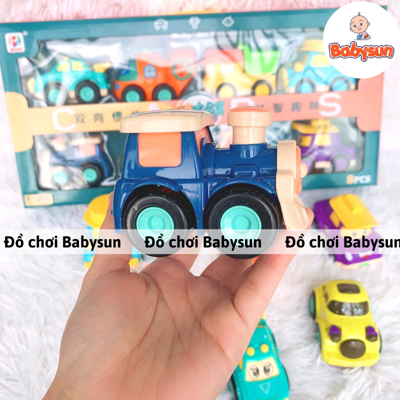 Đồ chơi xe ô tô chạy bánh đà loại 8 xe cao cấp có hộp đựng cho bé
