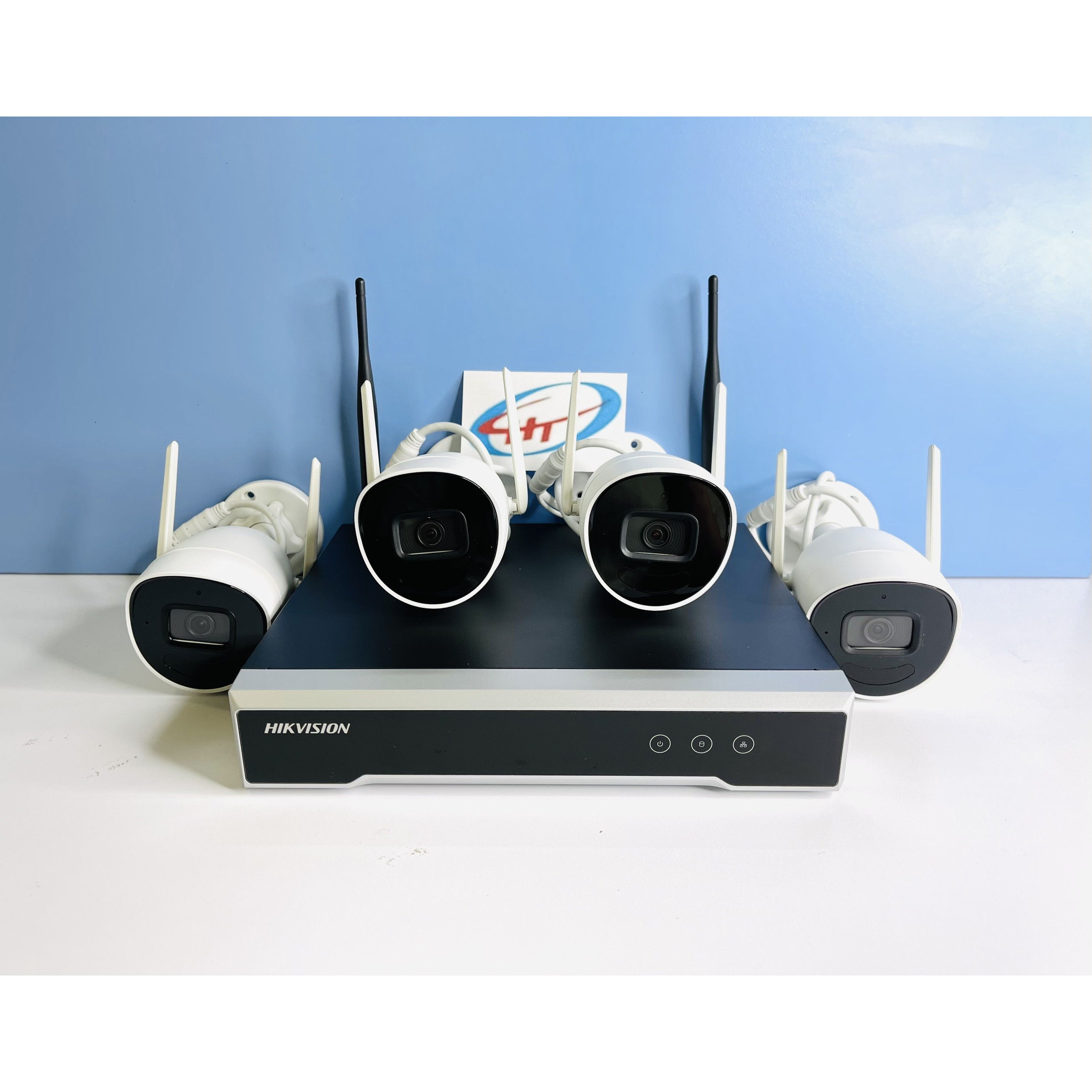 Bộ Kit camera IP Wifi HIKVISION NK42W0H (4 camera)- Hàng Chính Hãng