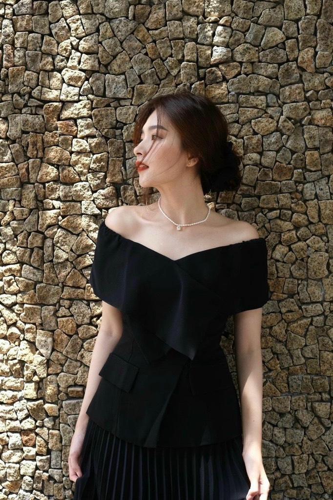 ÁO TRỄ BÈO VAI ĐẮP CHÉO