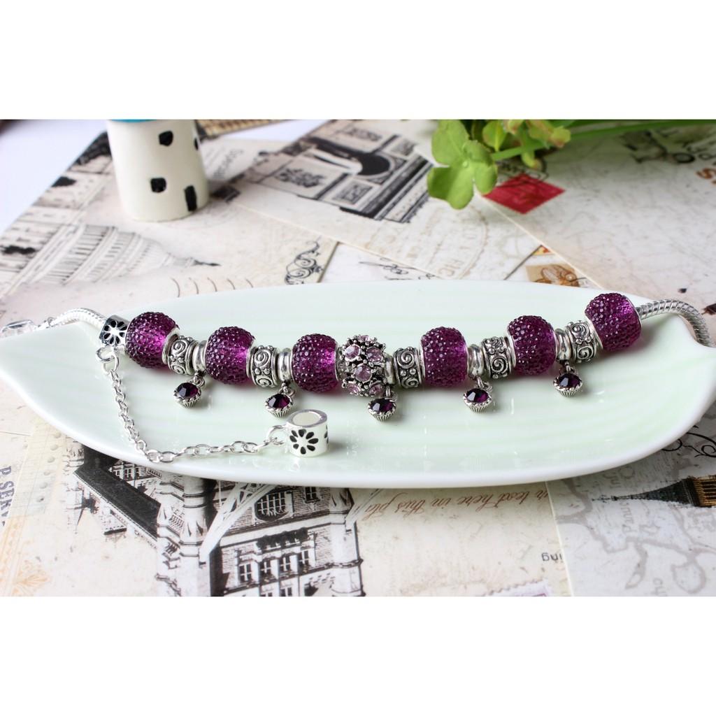 Vòng tay charm màu sắc