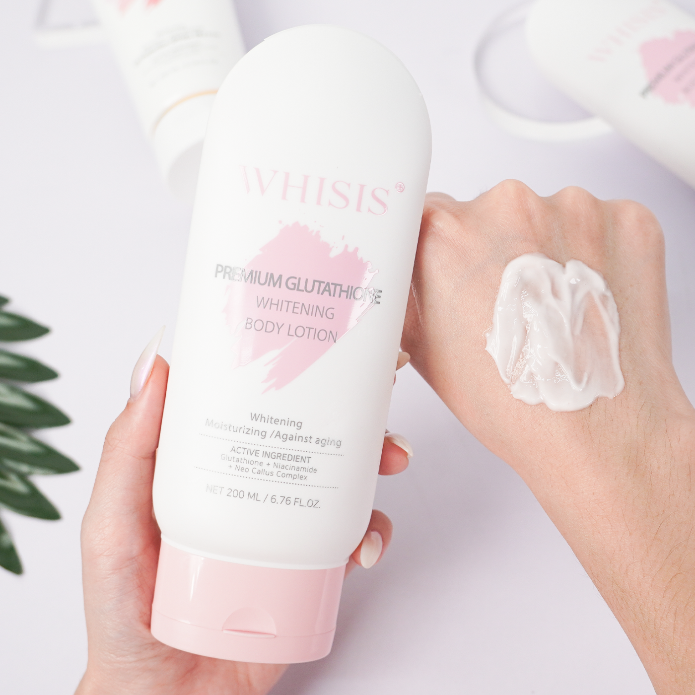 Sữa Dưỡng Thể Ban Đêm Kích Trắng Tế Bào Gốc Whisis Premium Glutathione Whitening Body Lotion 200ml