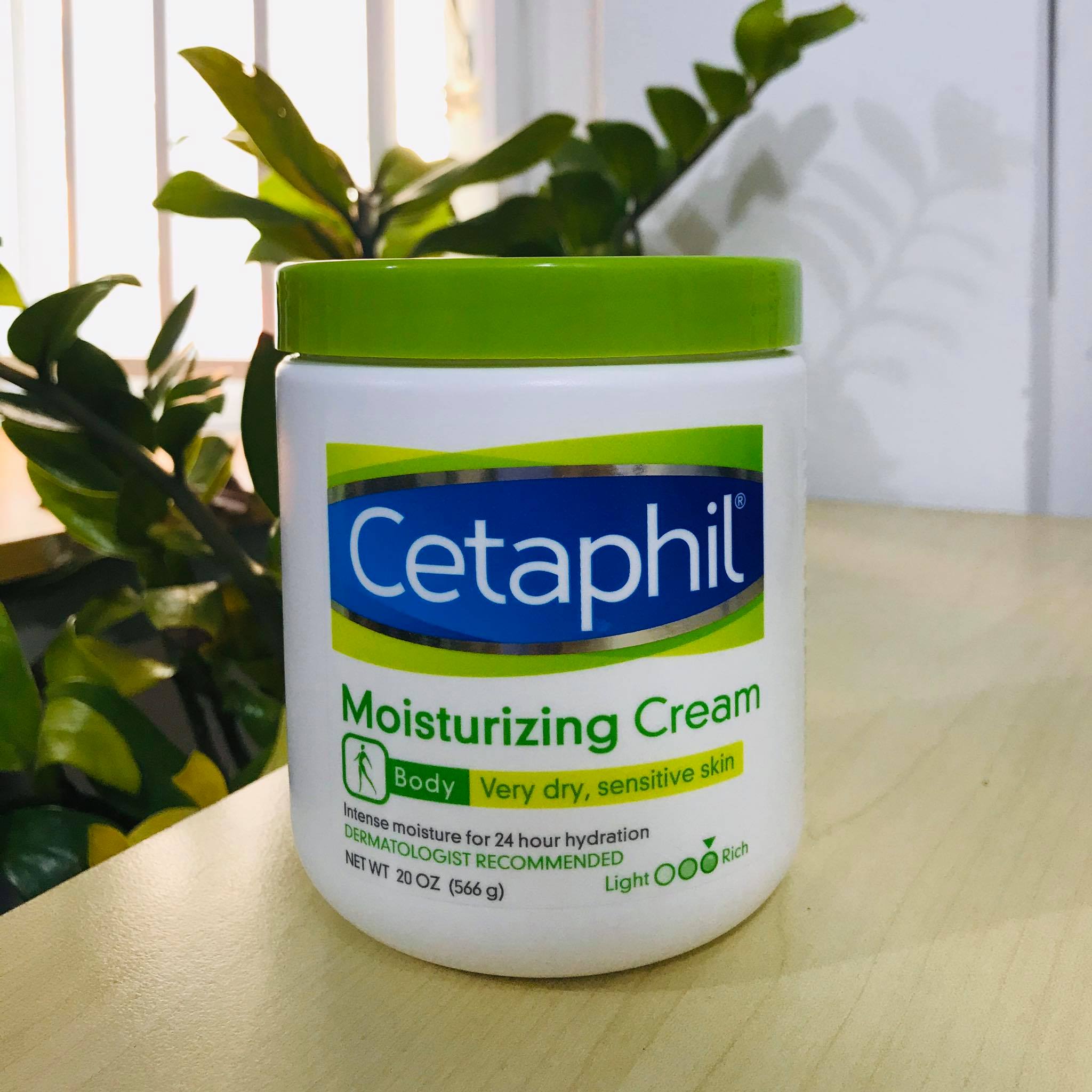 Kem dưỡng ẩm dưỡng da toàn thân Cetaphil Moisturizing Cream 566g - Nhập Khẩu Mỹ