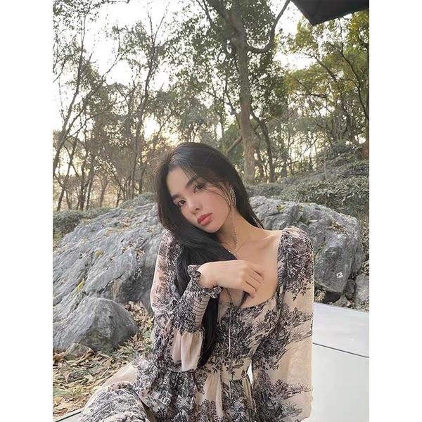 Đầm voan hoạ tiết xoè