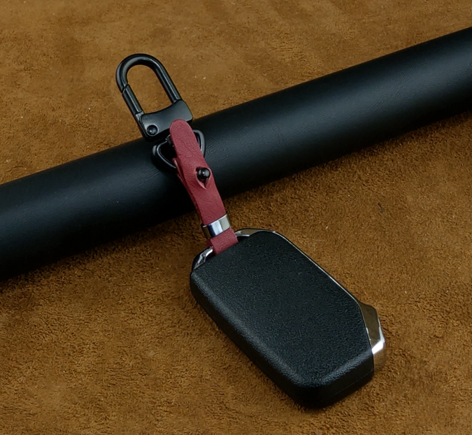 Móc khóa gắn vào chìa khóa xe ô tô Mazda / Toyota / Vinfast / Honda / Ford /  Mercedes da bò thật - hàng chính hãng