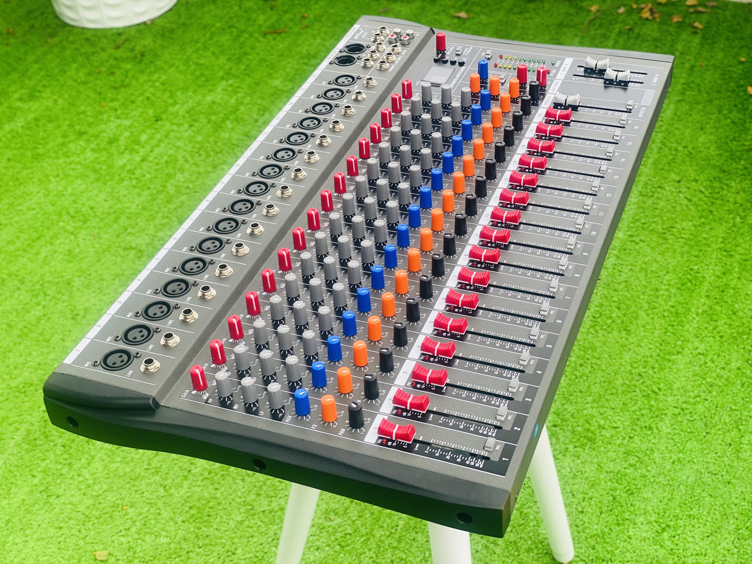 [ƯU ĐÃI CỰC LỚN - TẶNG NGAY DÂY CANON RA HOA SEN] Mixer MTMAX KT16 Cao Cấp Với 16 Đường Line Chuyên Nâng Cấp Loa Kéo, Dàn Karaoke, Sân Khấu, Hội Nghị, Bữa Tiệc, Hàng Chính Hãng