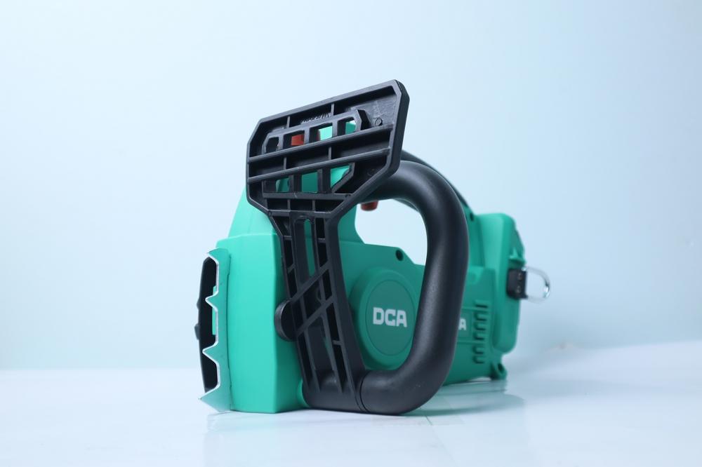 MÁY CƯA XÍCH CHỔI THAN DÙNG PIN DCA ADML250Z - HÀNG CHÍNH HÃNG