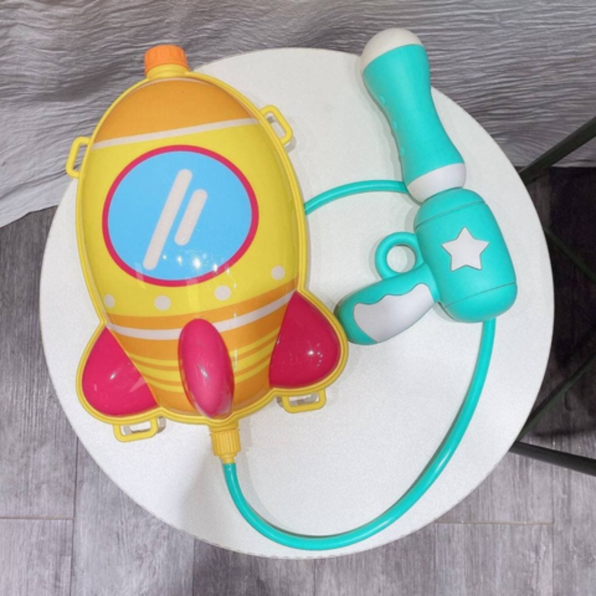 Đồ Chơi Phun Nước Hình Tên Lửa B8-19