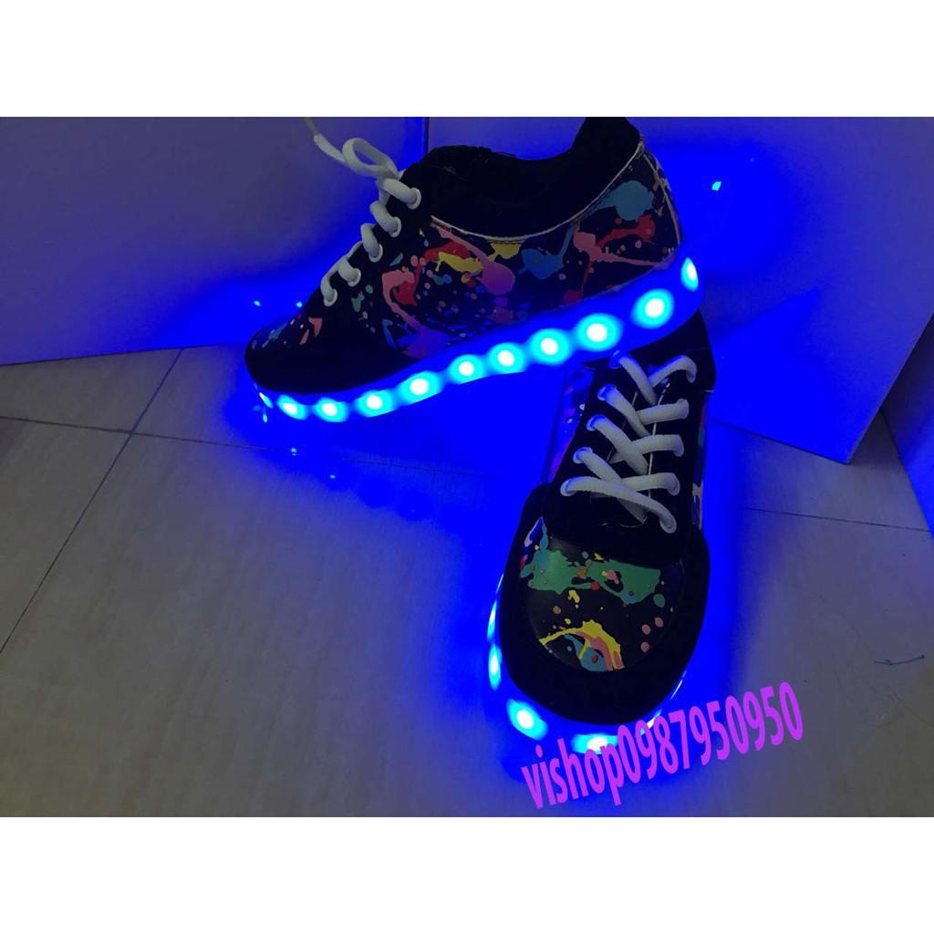 CÓ SẴN - RẺ VÔ ĐỊCH Giày Phát Sáng Họa Tiết Vảy Sơn (-ảnh thật video thật) ô tô ke mã số SP RB8430
