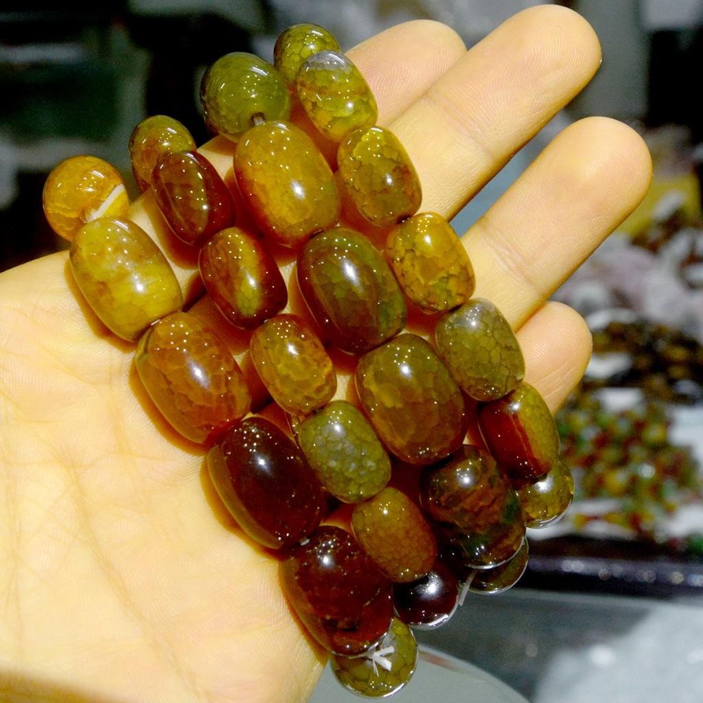 Vòng tay lắc tròn đá mã não rắn