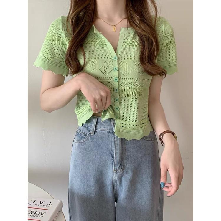 MS247 Áo len lỗ đính khuy viền sóng dáng ngắn