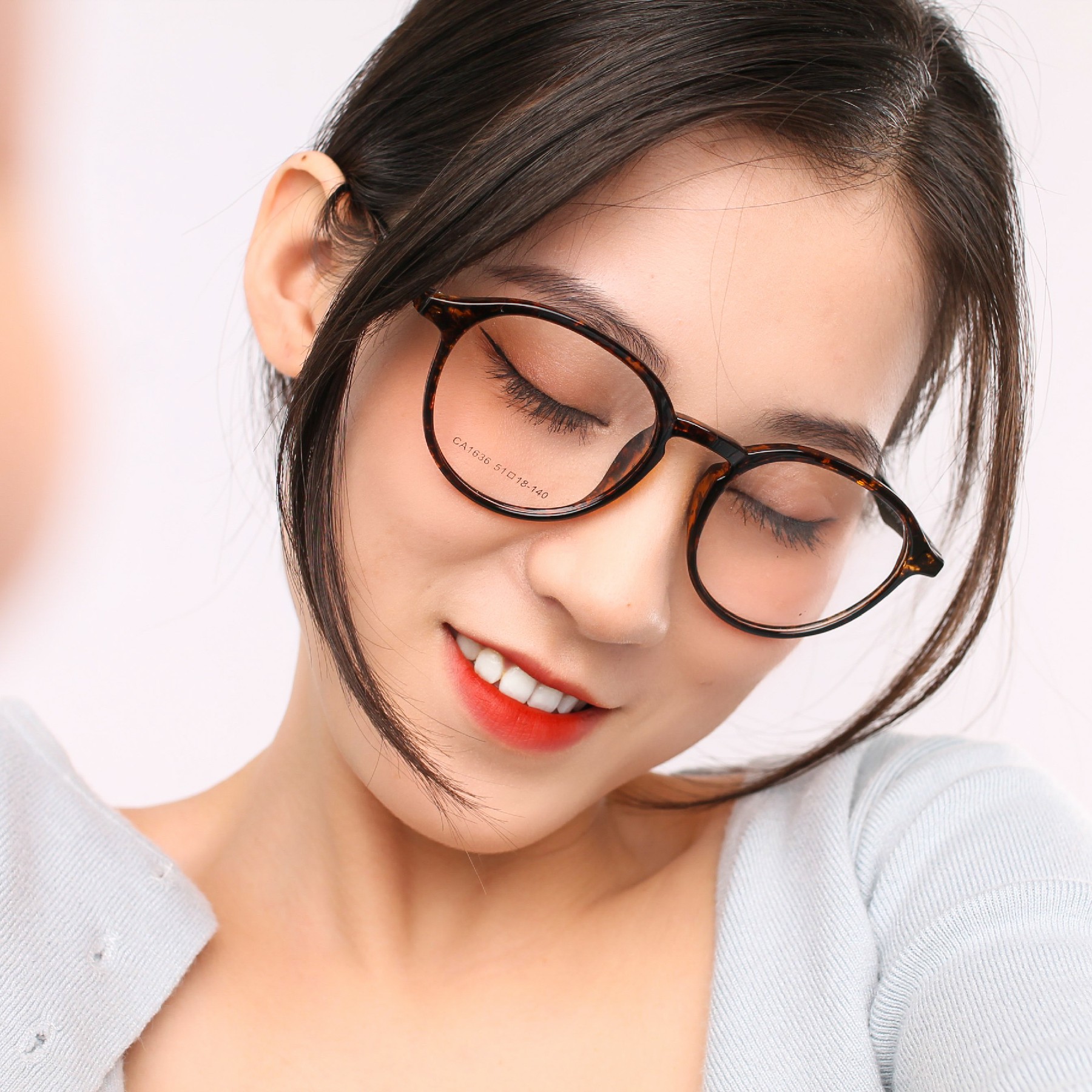 Gọng kính nhựa dẻo tr90 thời trang nam nữ Ouress CA1636