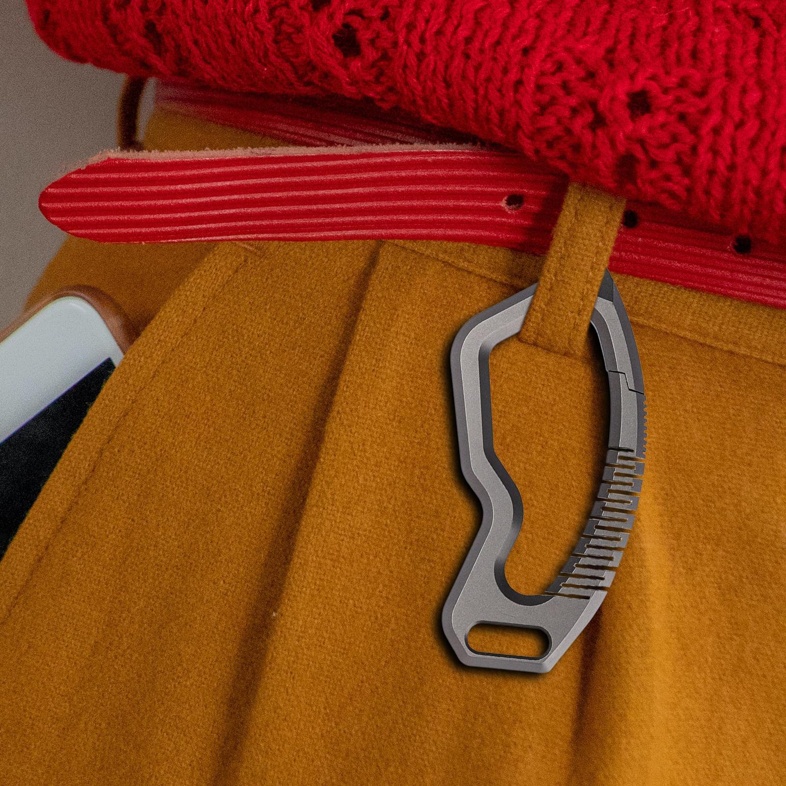 Multipurpose Titanium Alloy Keychain Portable Jewelry for Backpacking Pants