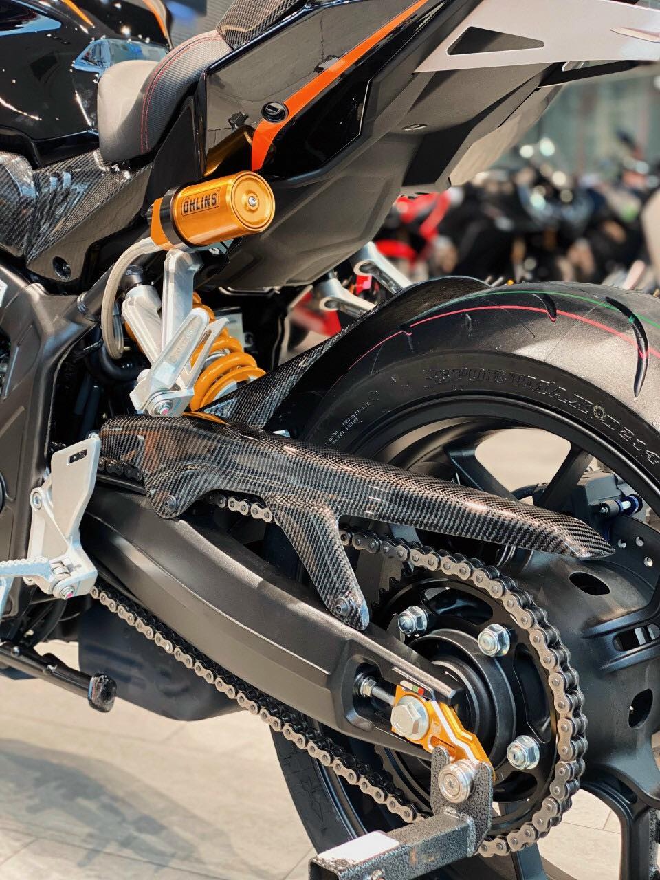 Phuộc Ohlins chính hãng HO 913 dành cho xe CB650-CBR650R