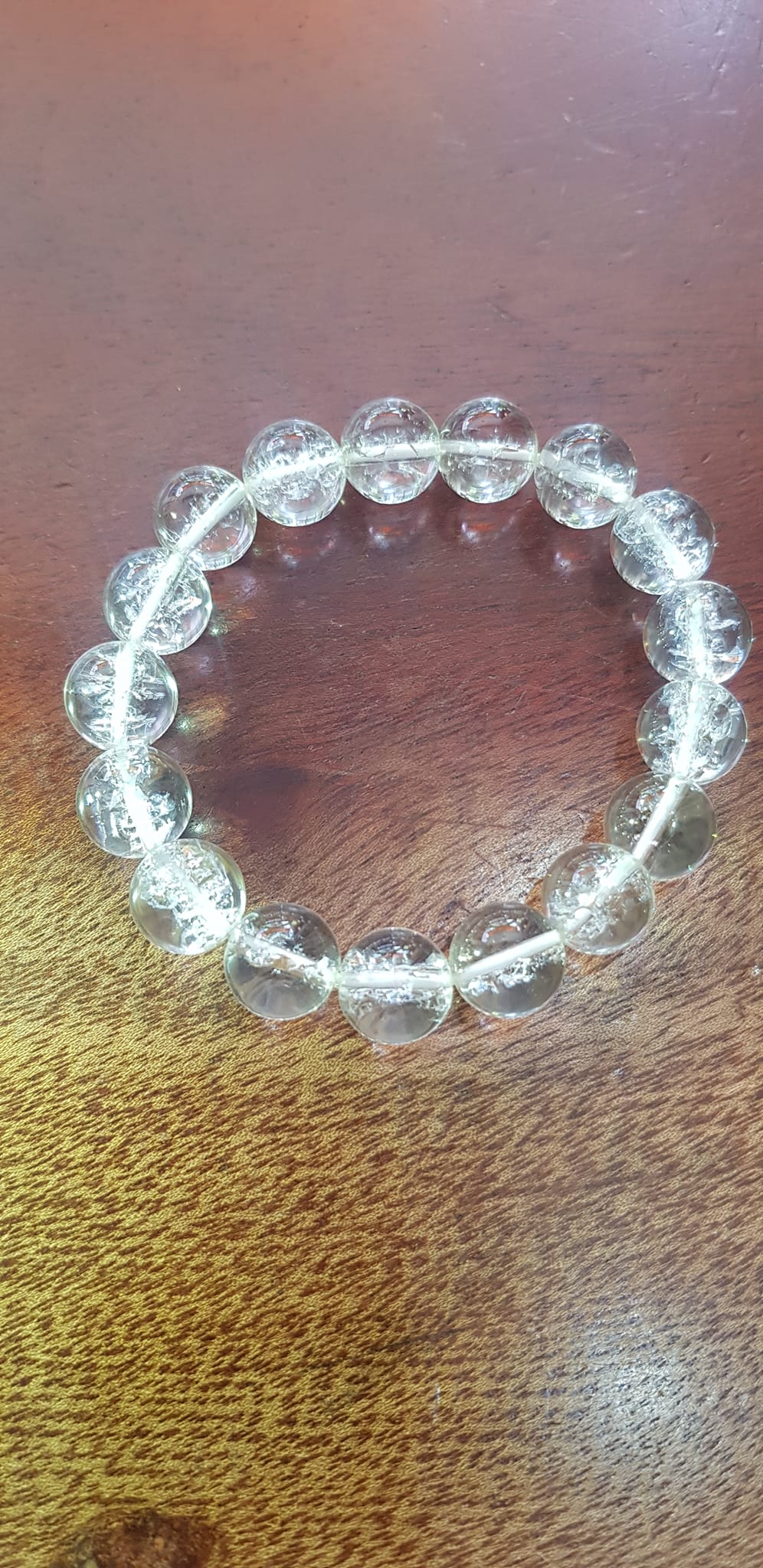 Vòng tay phong thủy nữ đá thạch anh Trắng Tuyết tự nhiên size vòng 10mm vòng màu trắng tuyết lạ đẹp hợp nữ mệnh kim thuỷ ạ