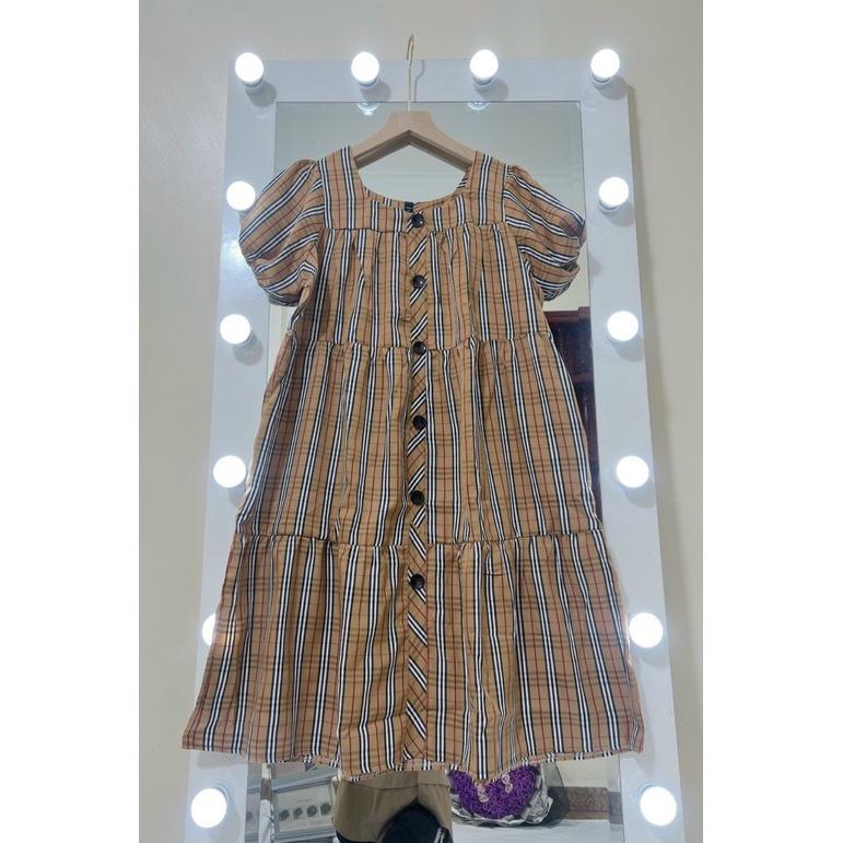 Váy bầu kẻ sọc caro- Đầm cổ vuông tay cộc chất thô đẹp sang chảnh